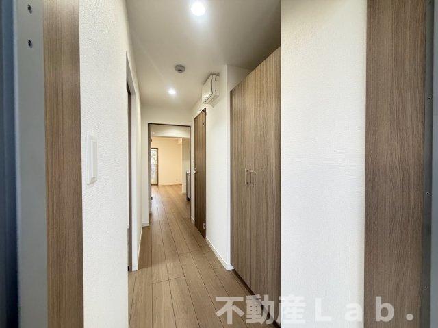 玄関　１C号室(モデルルーム)の写真です。