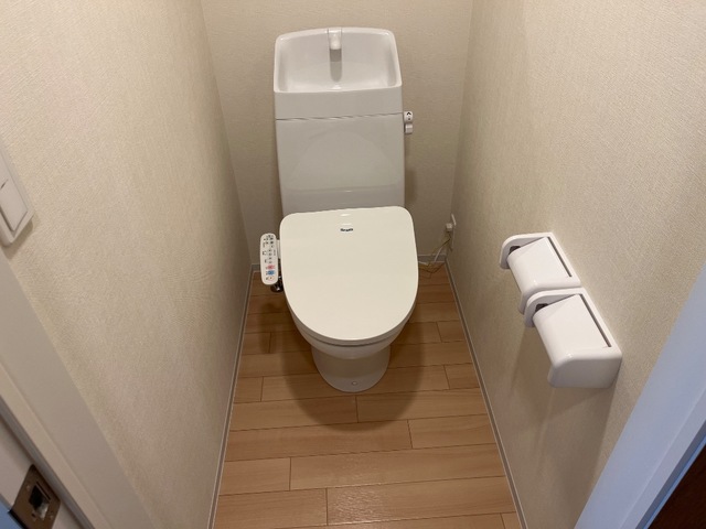 トイレ　シャワー付トイレ