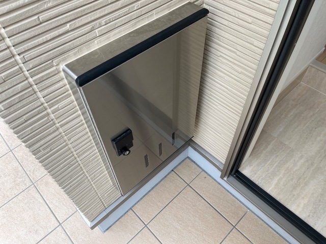 バルコニー　宅配ボックス