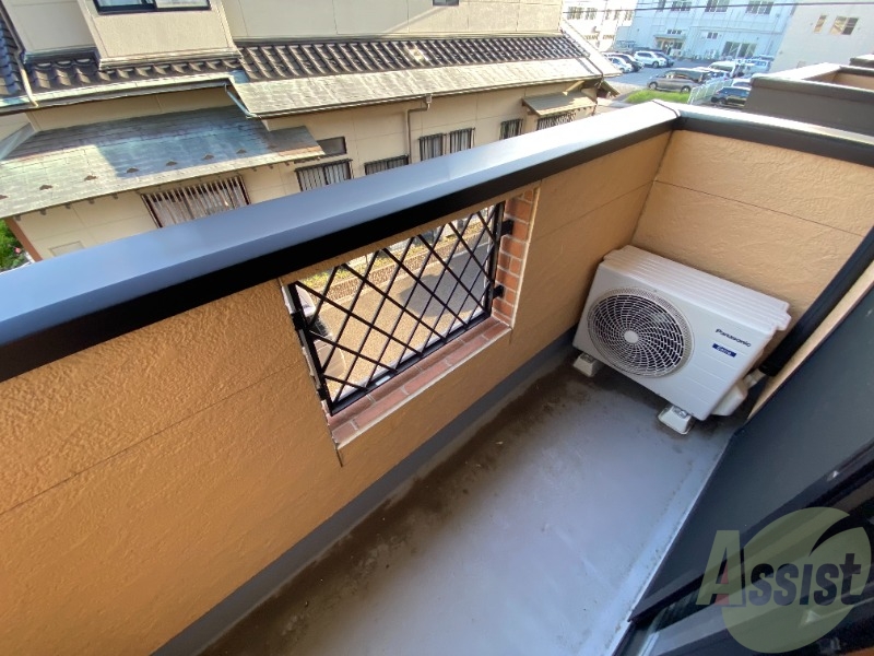 バルコニー　綺麗なバルコニー、外の空気が気持ち良く感じます！