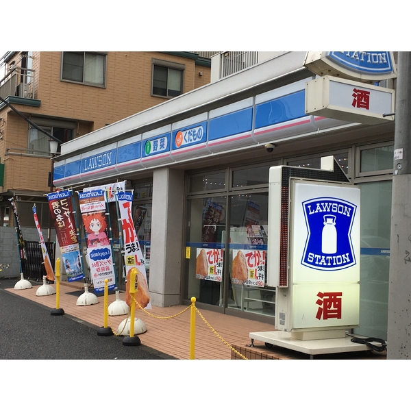 コンビニ　ローソン　明大前駅南店（コンビニ）まで124m