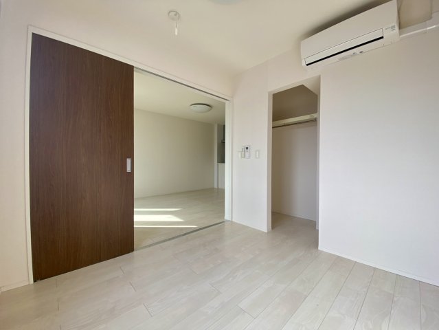 ＪＲ上越線 井野駅 徒歩24分 2階建 築10年の居間写真