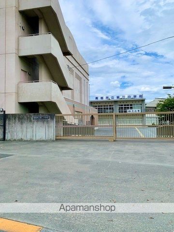 小学校　青梅市立第二小学校（小学校）まで900m
