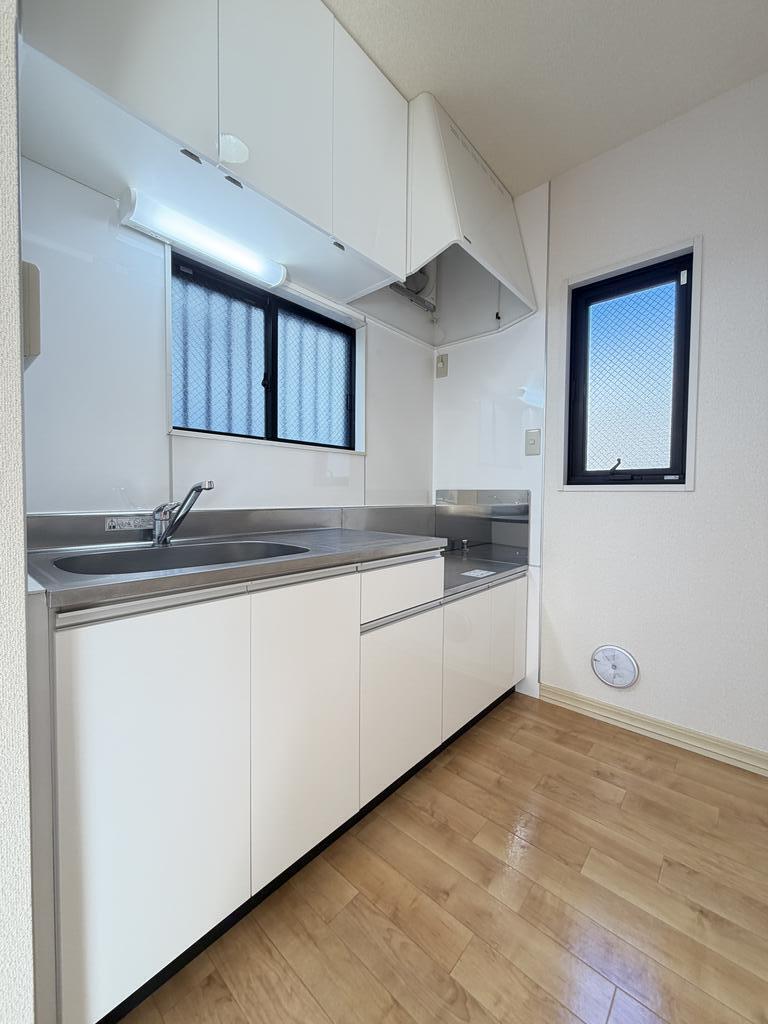 キッチン　2口ガスコンロ設置可！調理スペースが広く料理が快適に出来ます