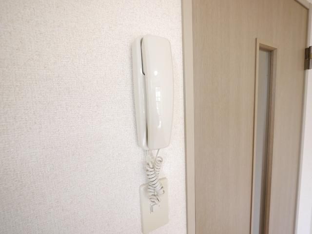 セキュリティ　★インターホン付き★