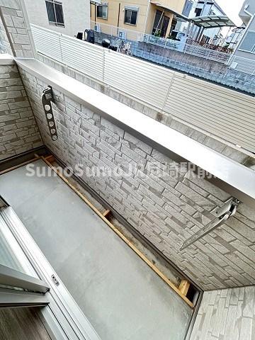 バルコニー　開放的で明るい空間を演出してくれるバルコニーです