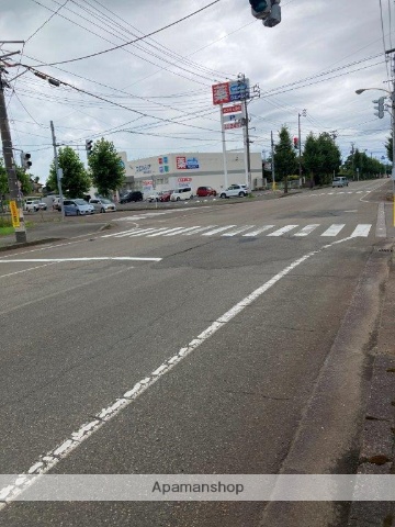 その他　前面道路（その他）まで0m