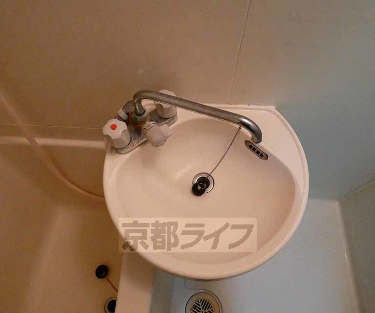 洗面設備　洗面台です。