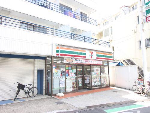 コンビニ　セブンイレブン 渋谷富ヶ谷2丁目店（コンビニ）まで540m
