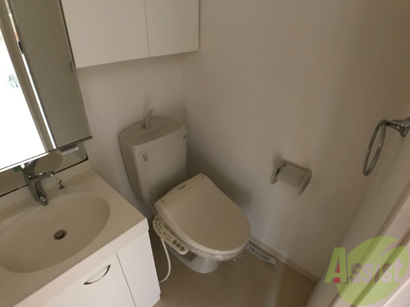 トイレ　トイレは清潔感があり安心して使用できそうです。