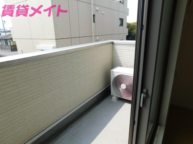 バルコニー　同型参考写真