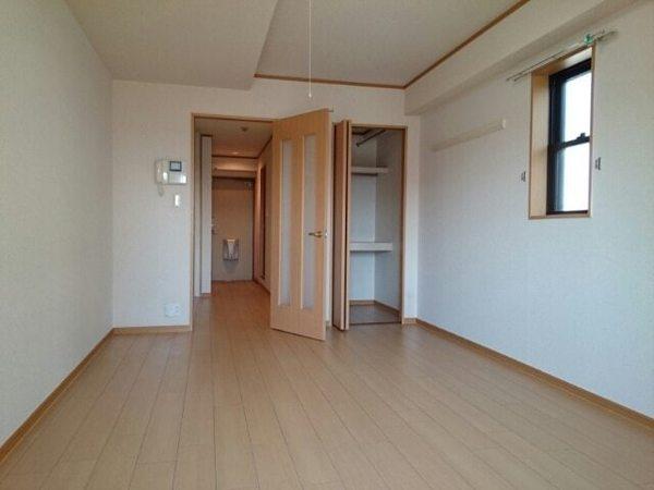 居室・リビング　洋室広々！