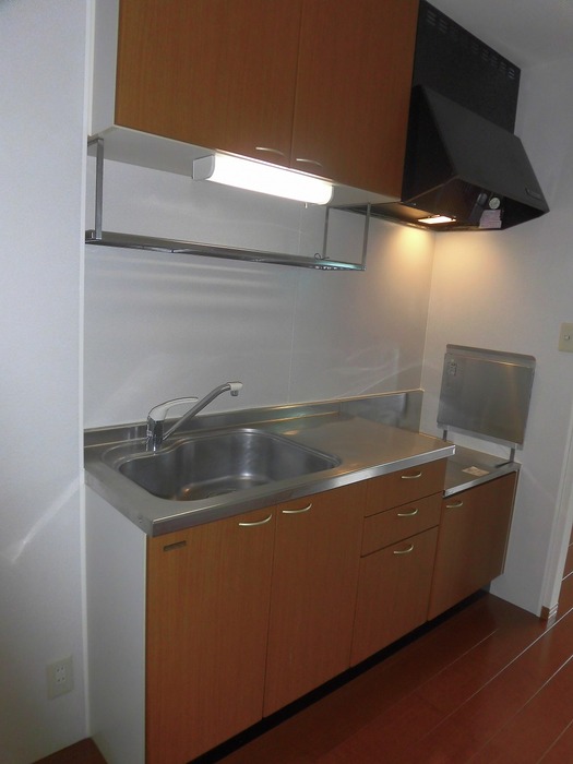 キッチン　※室内画像は別号室のもの