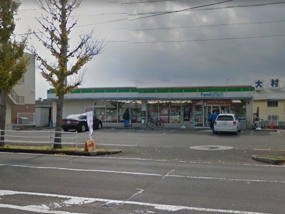 コンビニ　ファミリーマート 大村杭出津一丁目店（コンビニ）まで372m