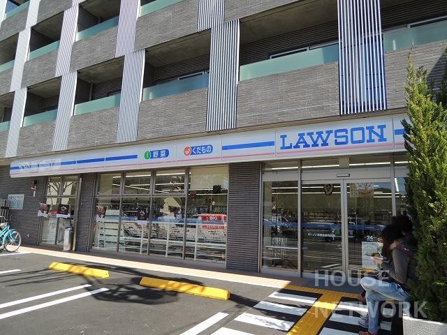 コンビニ　ローソン 京都金閣寺前店（コンビニ）まで240m