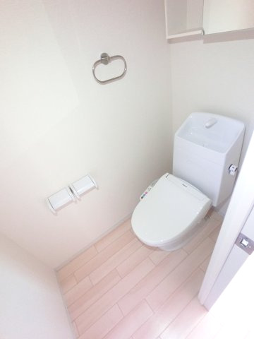 トイレ　※同タイプの写真です