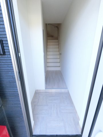玄関　※同タイプの写真です
