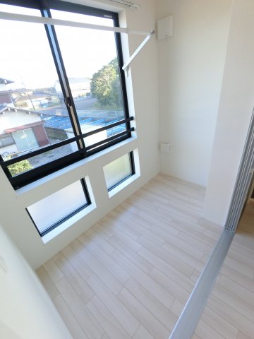 バルコニー　※同タイプの写真です