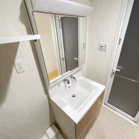 洗面設備　同仕様タイプです