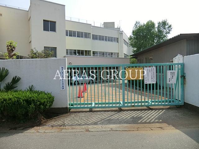 小学校　武蔵村山市立第八小学校（小学校）まで805m