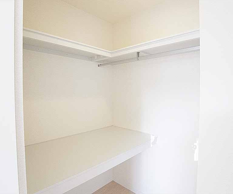 収納　ウォークインクローゼット