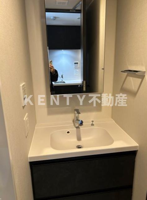 洗面設備　脱衣スペースもあります