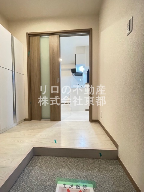 玄関　すっきりシンプルな玄関スペースです！