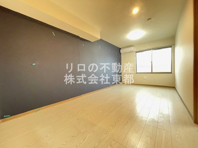 居室・リビング　広いリビングでゆったりくつろげる憩いの空間♪