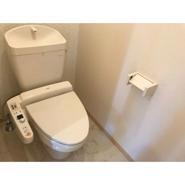 トイレ　シャワー付トイレ