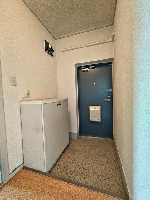 玄関　下駄箱あり