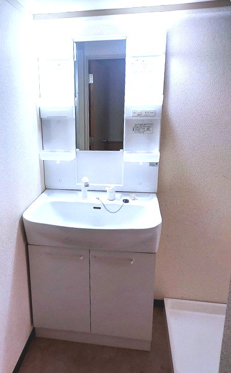 洗面設備　洗面脱衣室　　シャンプードレッサー　Ｋ３．６帖との２ＷＡＹな