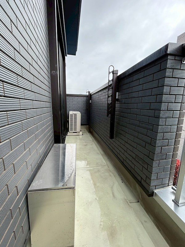 バルコニー　洗濯物も干しやすいバルコニー