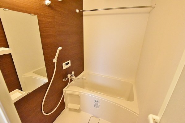 バス・シャワールーム　★追い焚き＆浴室乾燥機付きの浴室★