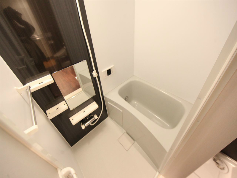 バス・シャワールーム　追い焚き機能付　オートバス機能付バスルーム