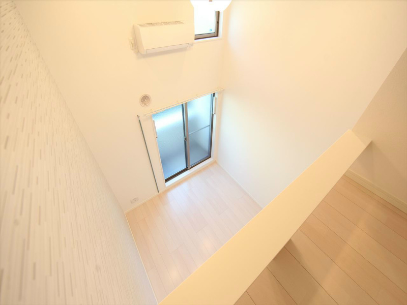 バルコニー　洋室6.2帖　上階ロフト3.4帖（収納でも部屋でも使えます）