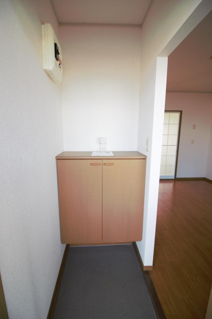 玄関　玄関　シューズボックスあり