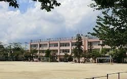 小学校　西堀小学校（小学校）まで750m