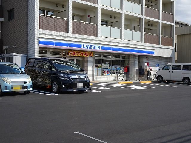 コンビニ　ローソン静岡東瀬名町店（コンビニ）まで19m