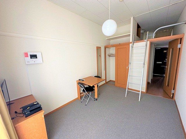 居室・リビング　同タイプの部屋の写真です。