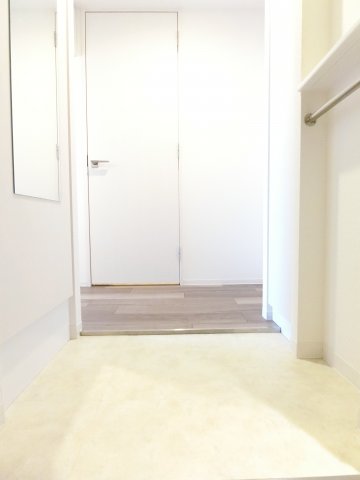 玄関　詳細は、RISUMO江坂本店→06-6155-7137まで♪