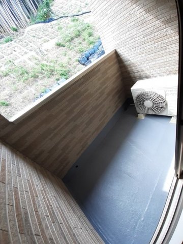 バルコニー　開放的で明るい空間を演出してくれるバルコニーです