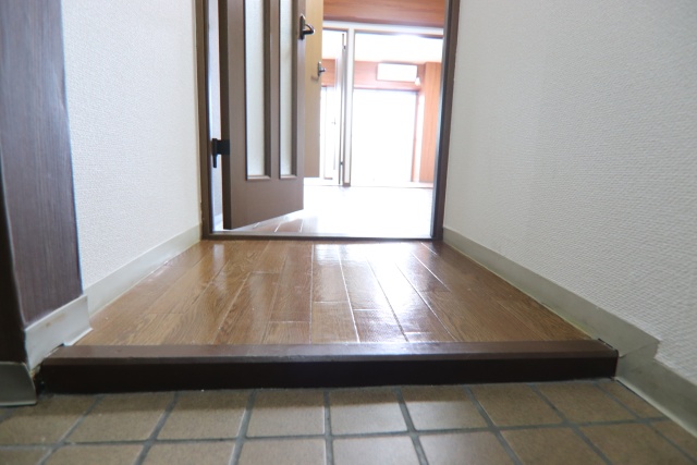 バルコニー　別部屋の写真です。※現状優先