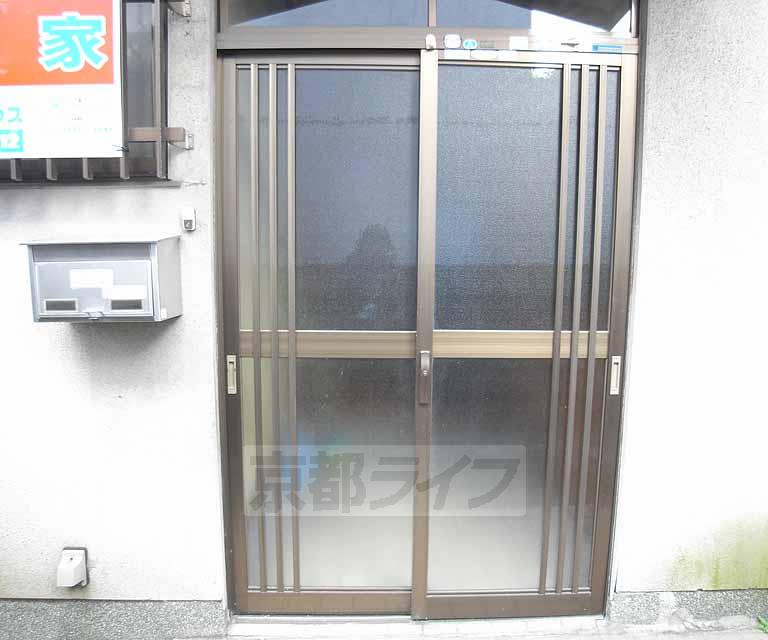 その他共有部分　玄関です。