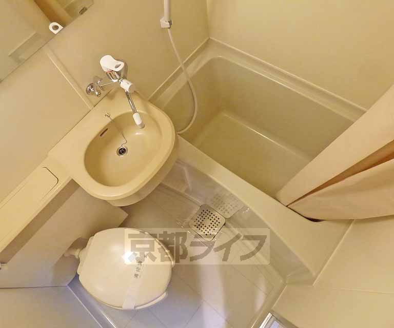 バス・シャワールーム　ユニットバスです。