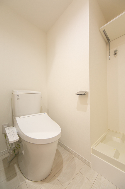 トイレ　※写真は同タイプ住戸です。