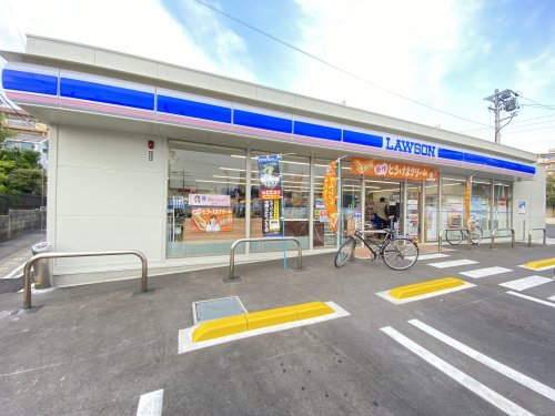 コンビニ　ローソン 名東区引山店（コンビニ）まで347m