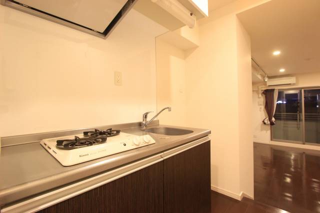 キッチン　キッチンも広め