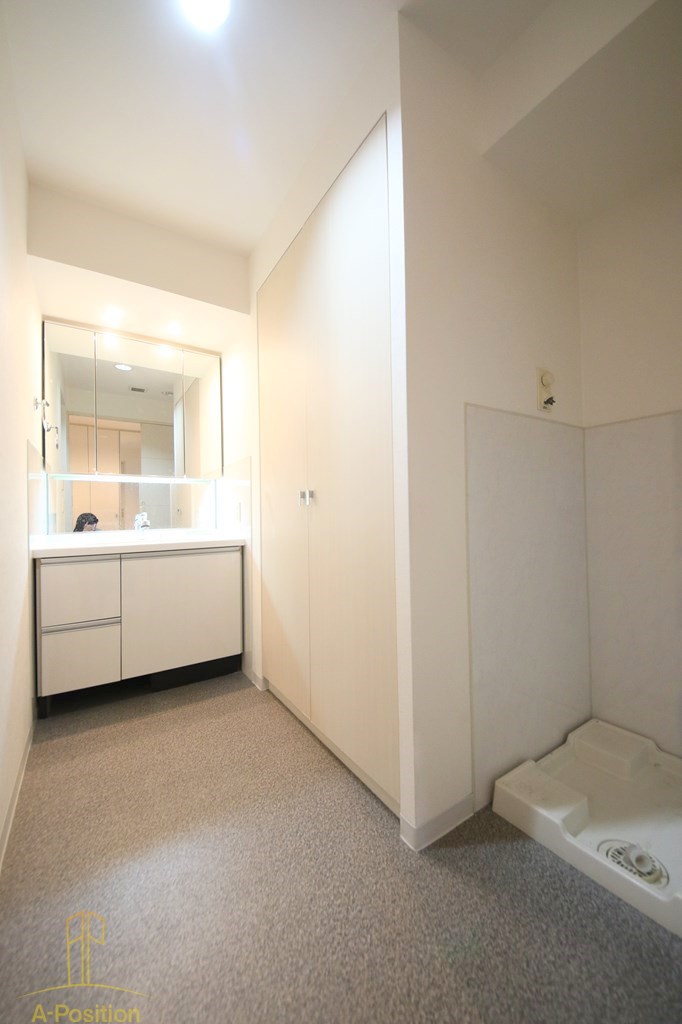 洗面設備　アルグラッド ザ・タワー心斎橋