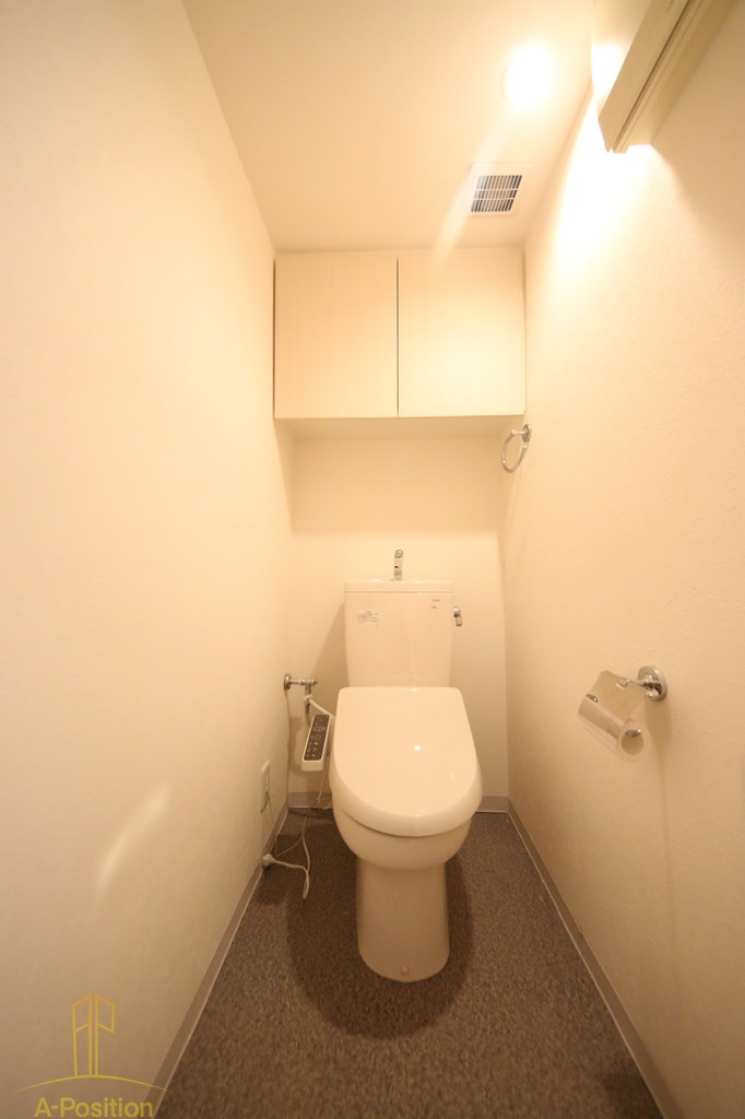 トイレ　アルグラッド ザ・タワー心斎橋