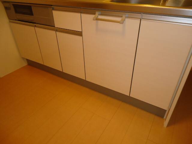 その他部屋・スペース　キッチン下部